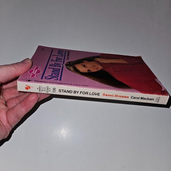VTG Sweet Dreams #136 Stand By For Love Paperback Book Carol Macbain 1987 - Picture 2 of 10
